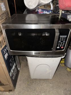 microwave / air fryer 
