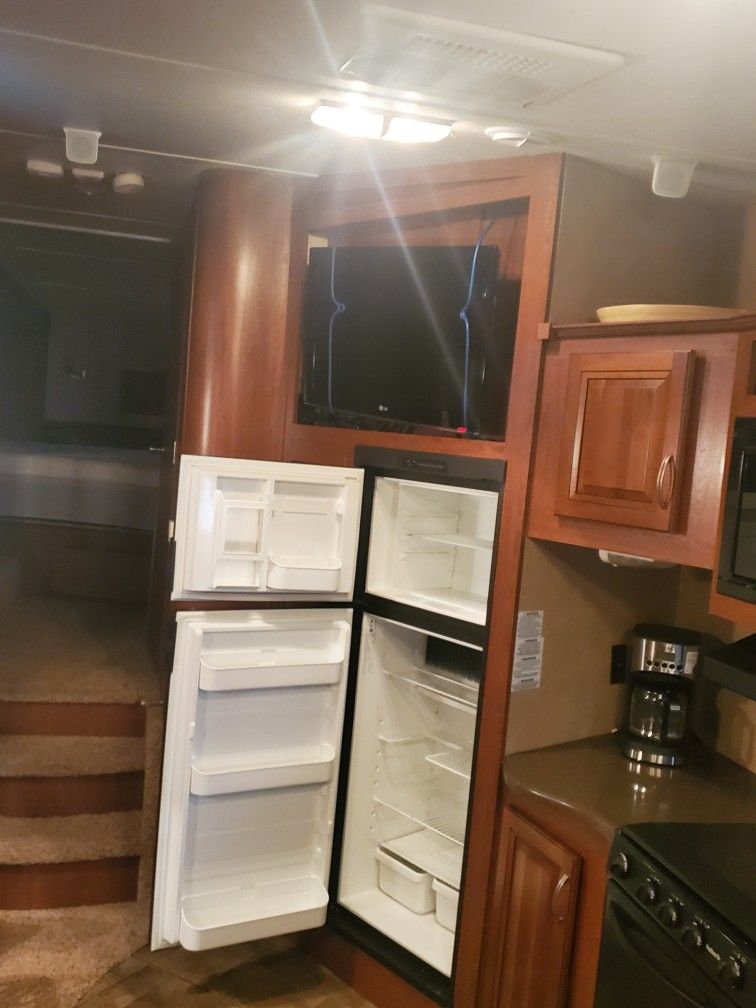 2011 Forest river 30ft
