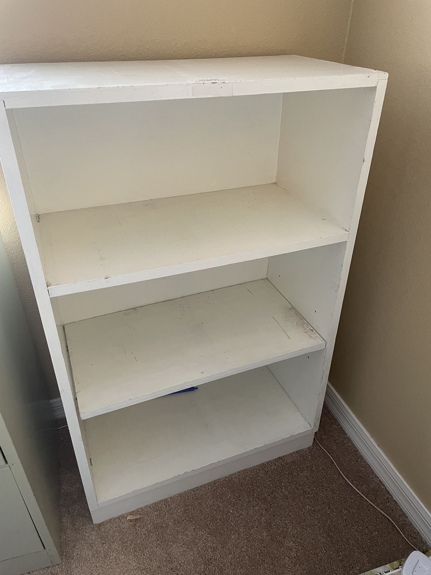 White Wooden Bookcase 40x21