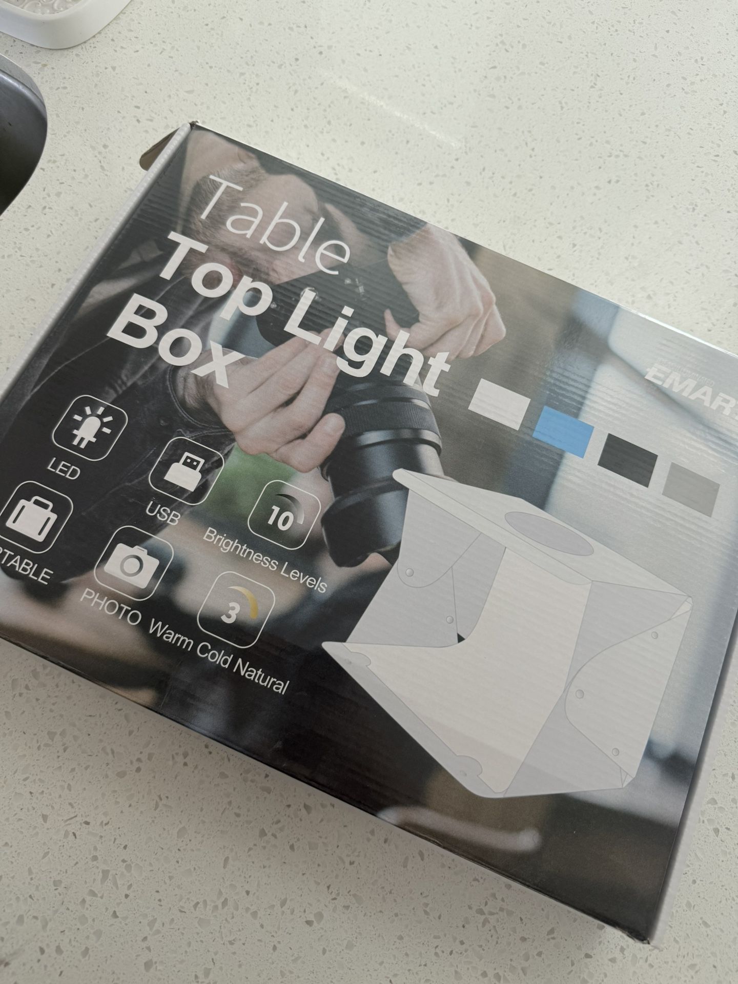 Tabletop Light Box With Tripod