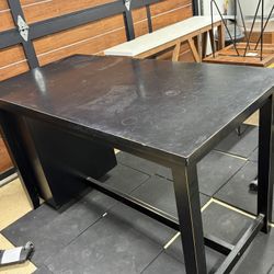 Kitchen Table with 4 Stools $50