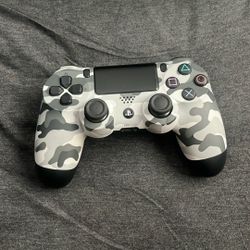 PS4 Controller