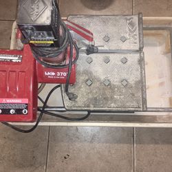 MK Diamond Wet Tile Saw 