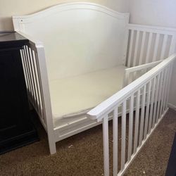 Convertible Crib