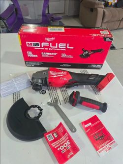 🔥 $160 NO NEGOTIABLE🔥 Milwaukee 3670-20 M18 FUEL 18-Volt 6in. Braking Grinder w Paddle Switch Rapid Stop (Tool-Only)