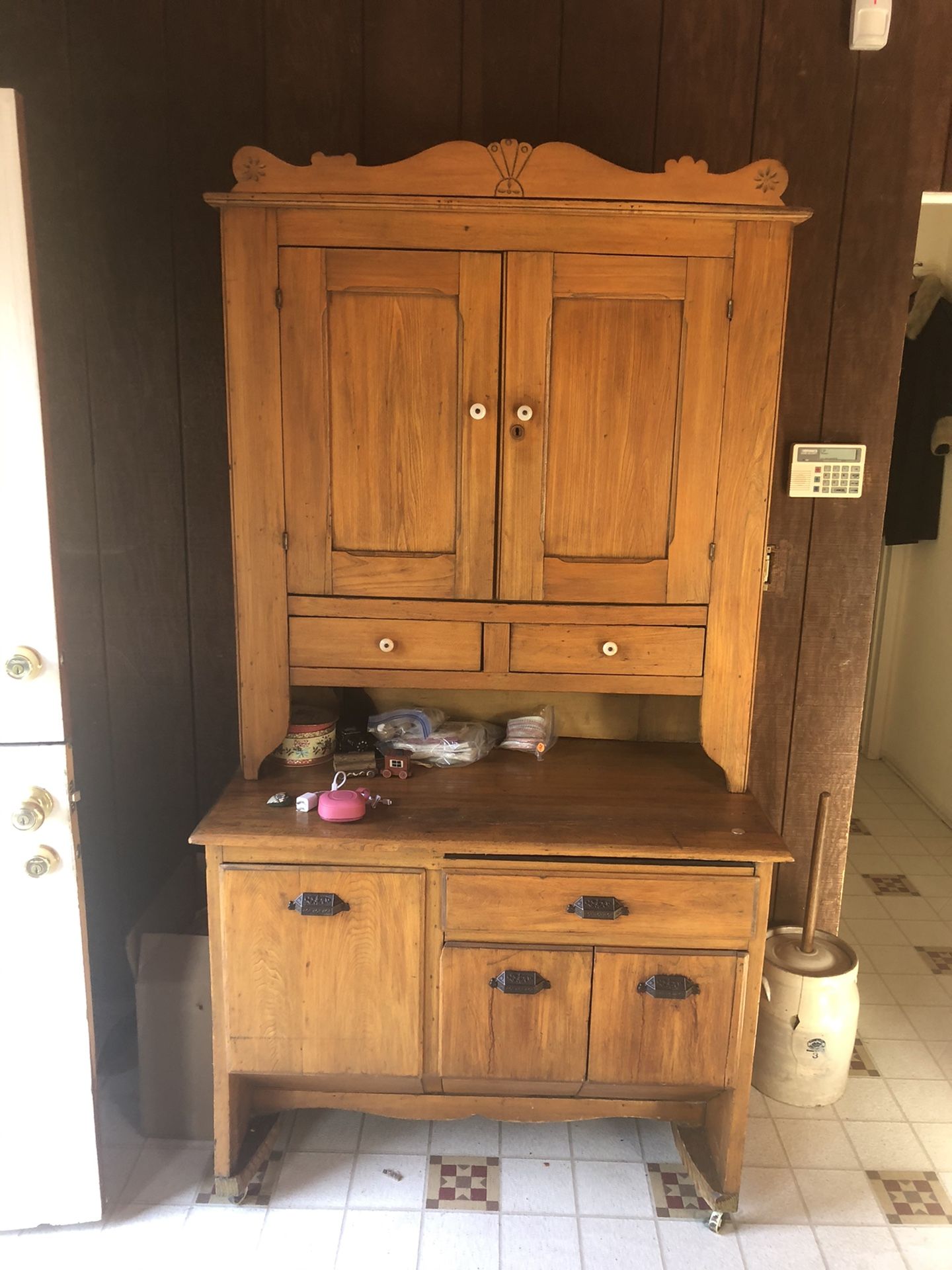 Vintage Primative Cabinet In Pennsylvania Dutch Style