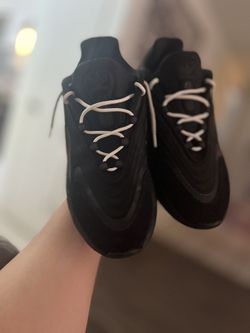 Men adidas ozelia 9.5