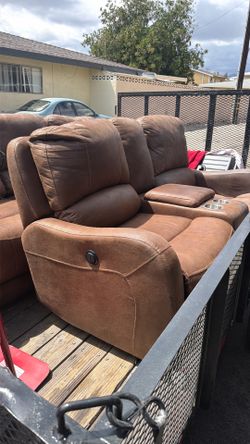 Two couches 85% new no ribs