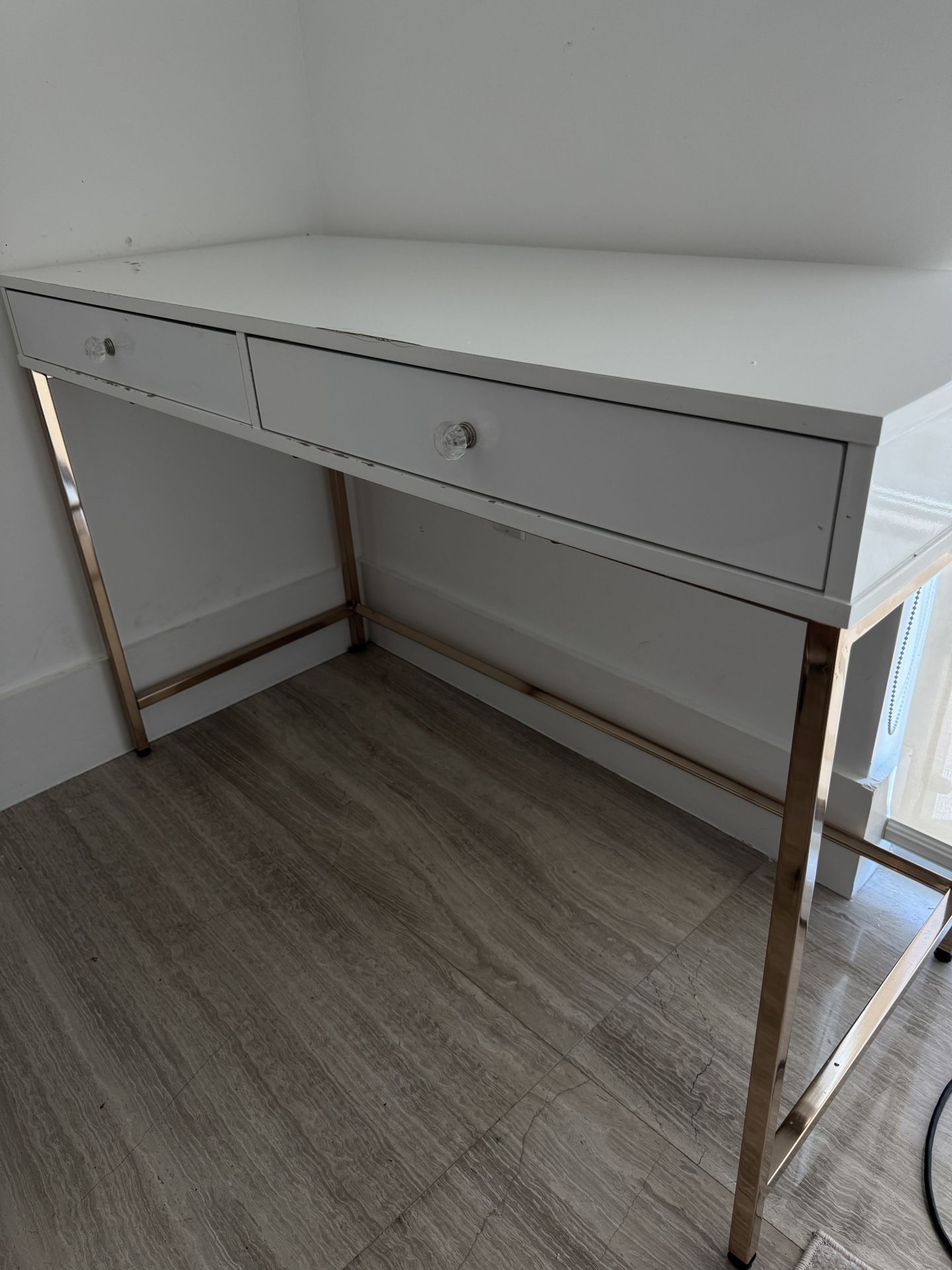 2 drawer Desk
