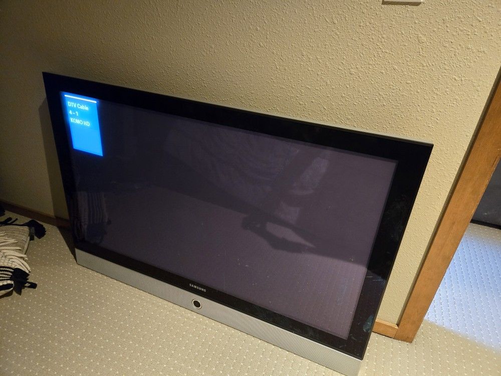 Samsung TV 50" Plasma Tv