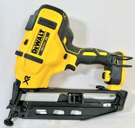 DEWALT DCN660B 20-Volt MAX XR Lithium-Ion Cordless 16-Gauge Angled Finish Nailer (Tool-Only)