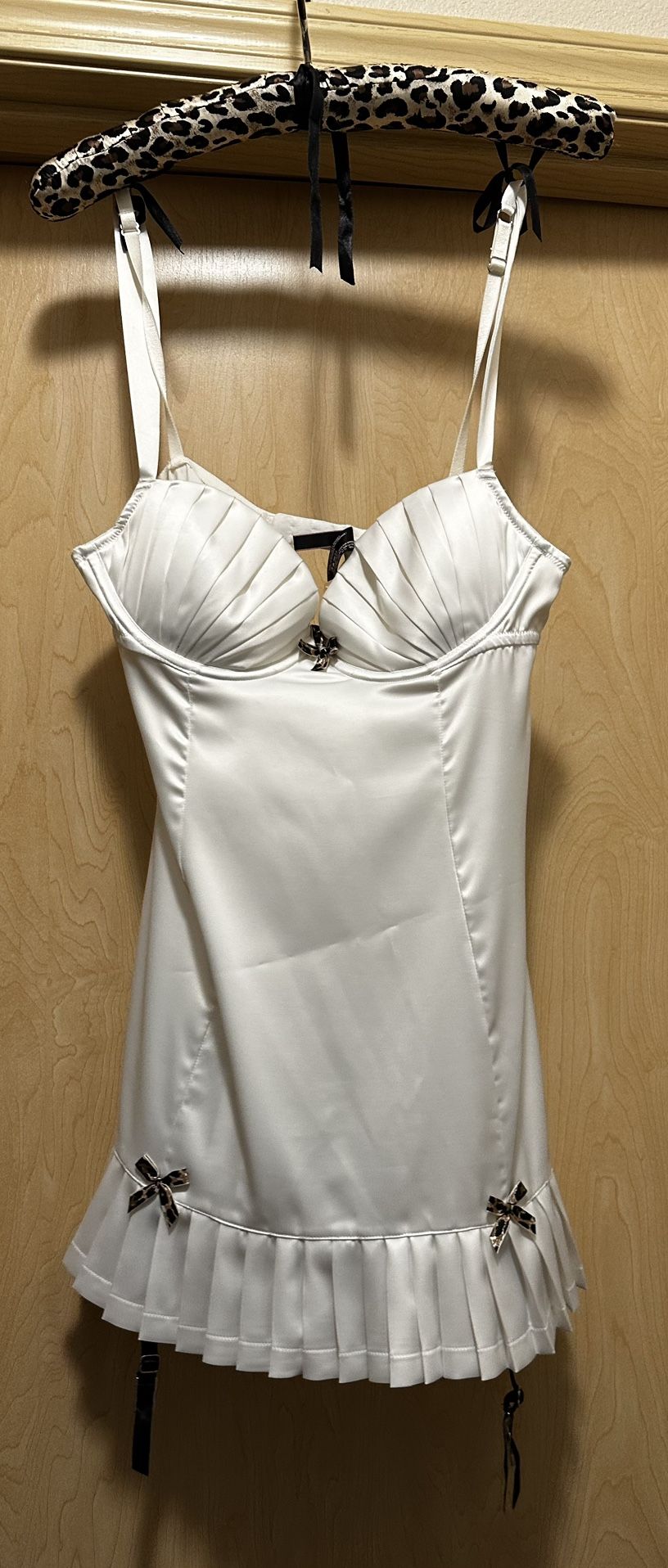 White with leopard accent bows. Sexy slip dress/nighty