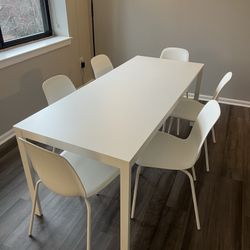 Extendable Dining Table And 6 Chairs 