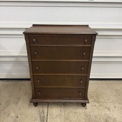 Solid Wood 5 Drawer Dresser