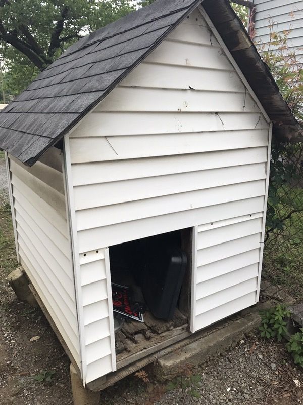 Dog House