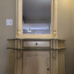 Vintage Dresser w/ Mirror