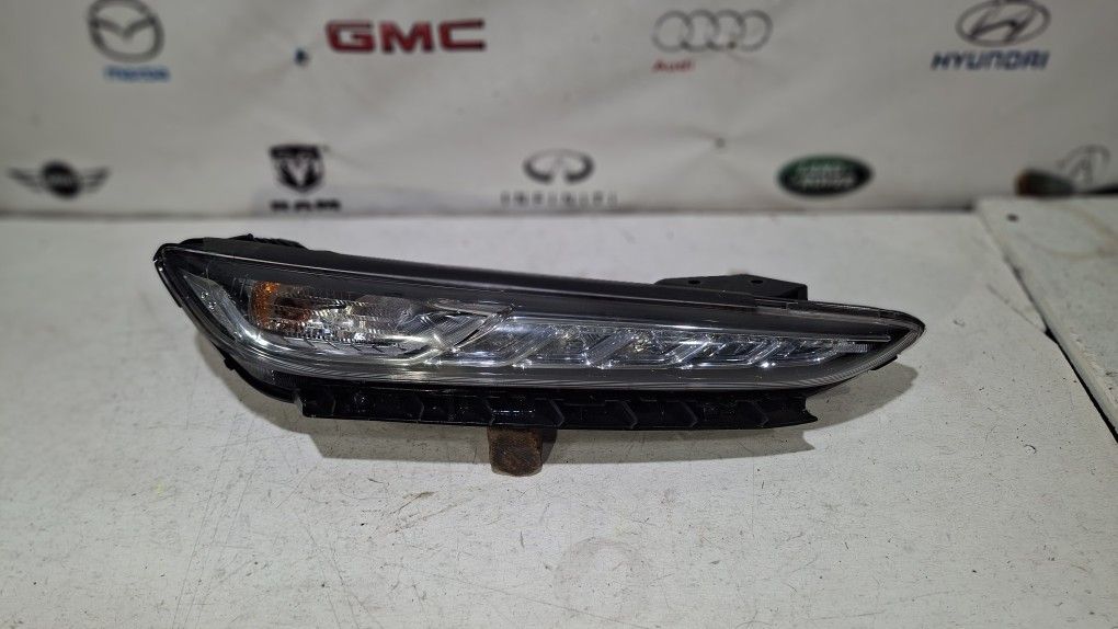 2018-2021 HYUNDAI KONA LED DAYTIME RUNNING LIGHT RIGHT PASSENGER SIDE OEM 