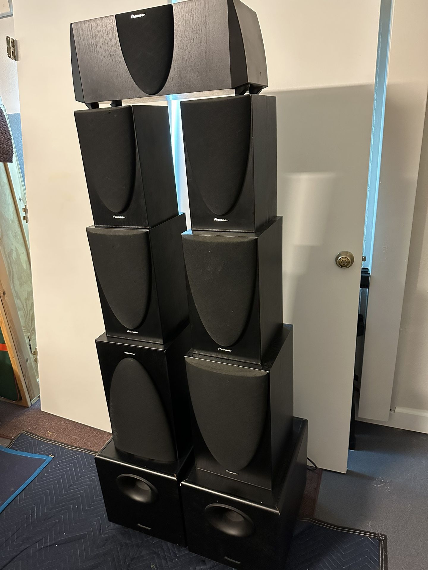 Complete Pioneer Brand Surround Speakers System