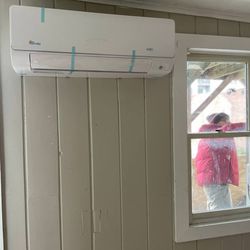 Senville Ductless Mini Split Ac. Heat Pump. Install Included In Price!