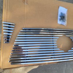 05-11 Toyota Tacoma Overlay Grille Parilla