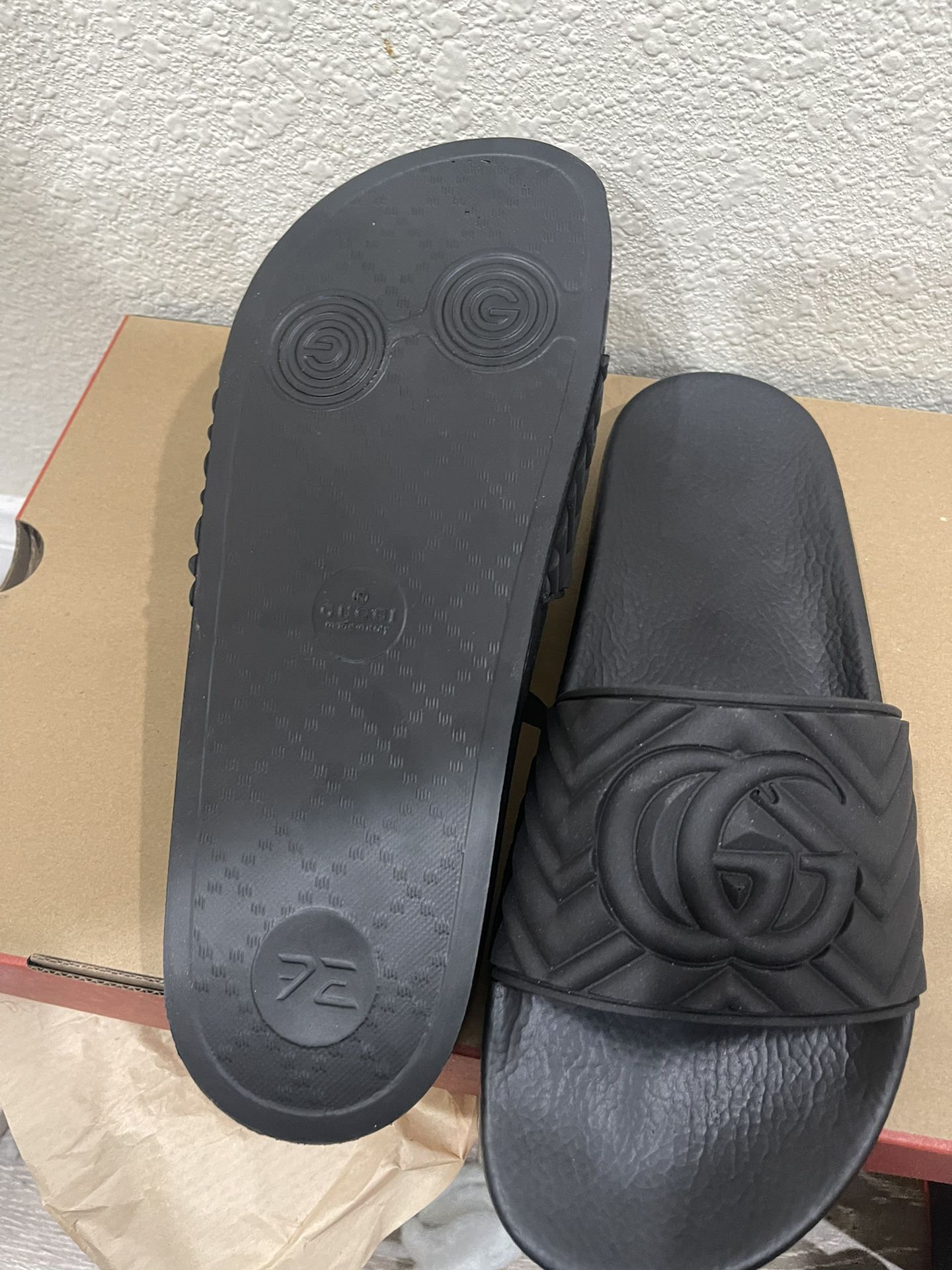 Gucci Slippers Size 10