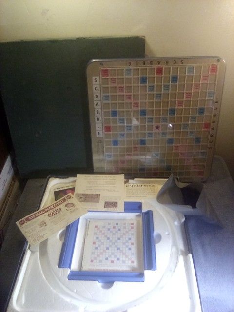 Vintage Deluxe Edition Scrabble Crossword Game