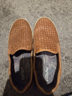 OluKai Mens shoes size 11.