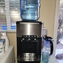 ARLIME 3-in-1 Water Dispensor/ Ice Maker w/ Hot & Cold (New)
