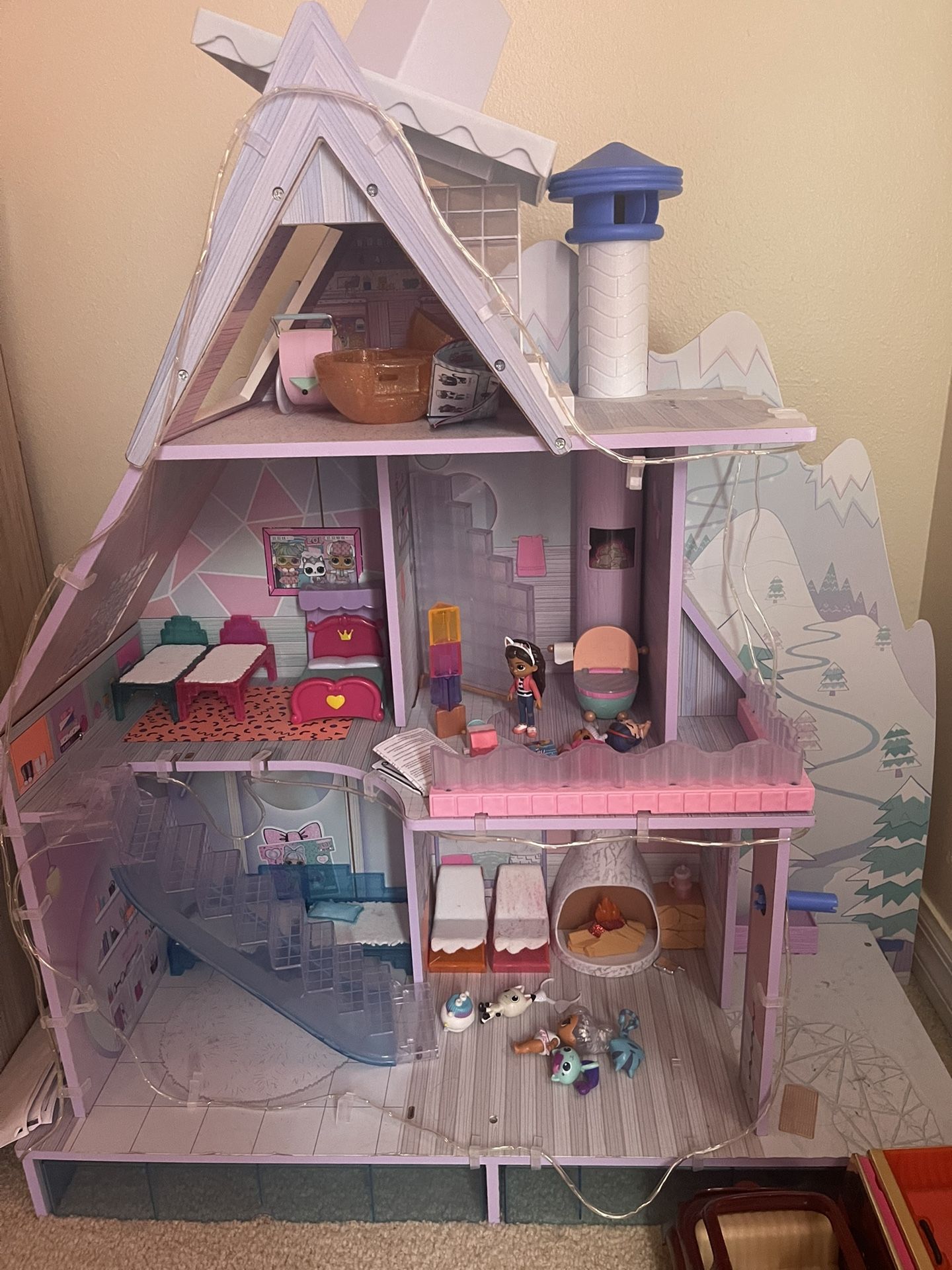 LOL Doll House 