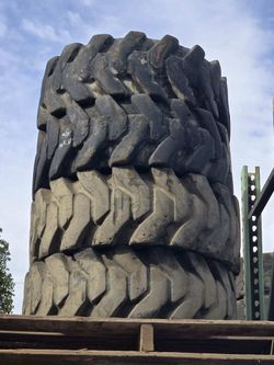 Bobcat Solid Tires S740 /S750