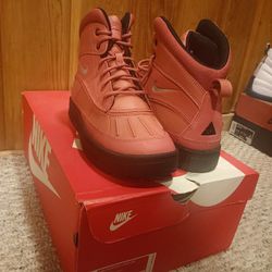 Nike ACG Boots Watermelon And Black Color Grade School 6