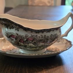 Friendly Village APPLE ORCHARD GRAVY BOAT AND UNDER PLATE THE WELL