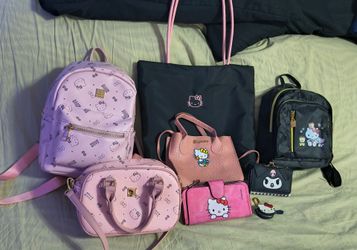 Hello Kitty Bag Collection – 8 Pieces