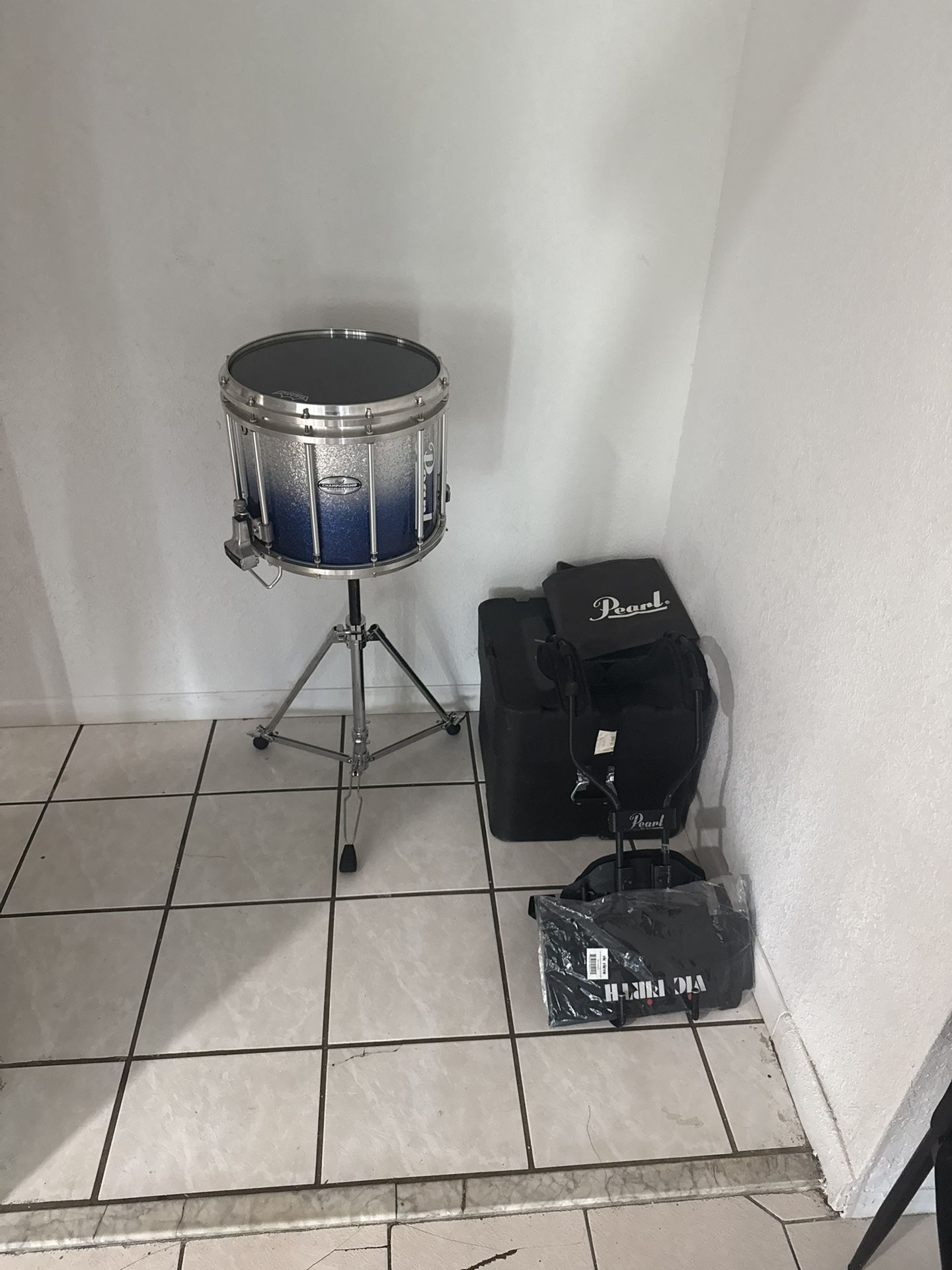 Pearl Marching Snare Drum Combo