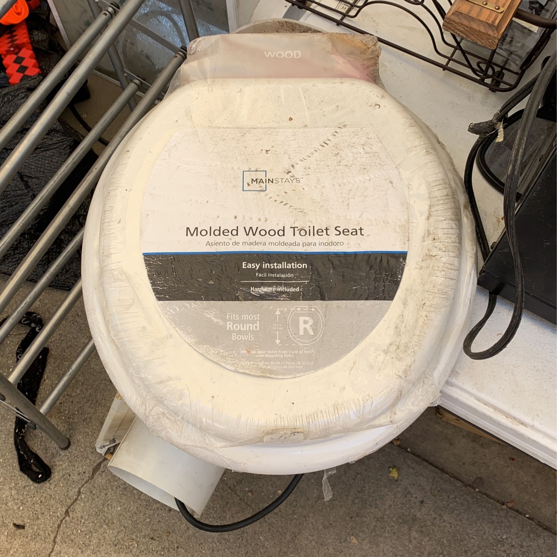 Mainstay Wood Toilet Seat