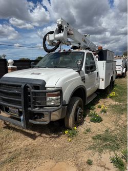 2008 Ford F-550 Bucket Truck (Engine Runs / Needs Transmission)