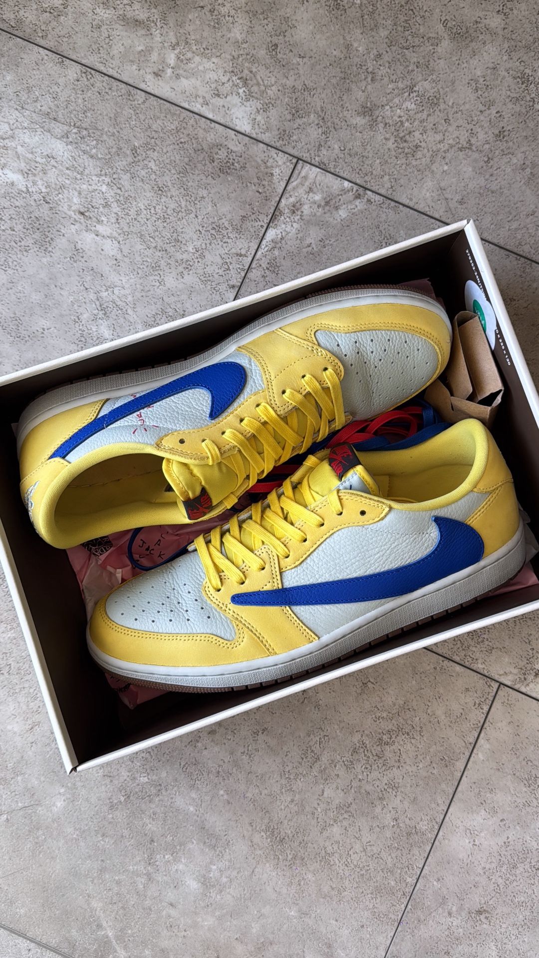 Jordan 1 Travis Scott Canary 