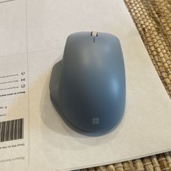 Microsoft Ergo Bluetooth Mouse