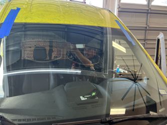 Auto Glass Replacers 
