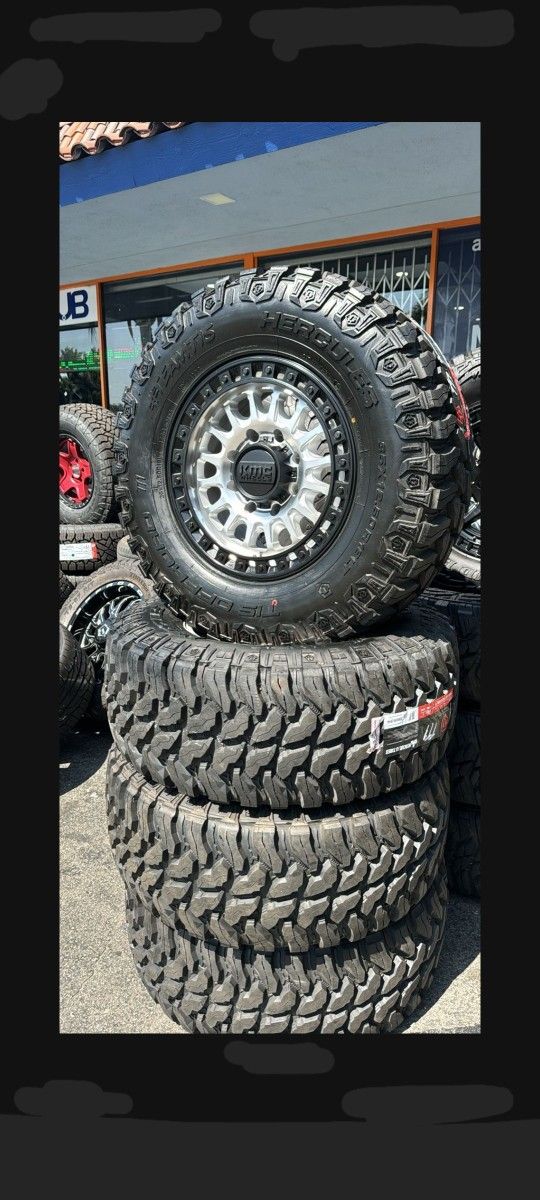 18" KMC 552 rims/wheels 35x12.50R18 M/T tires