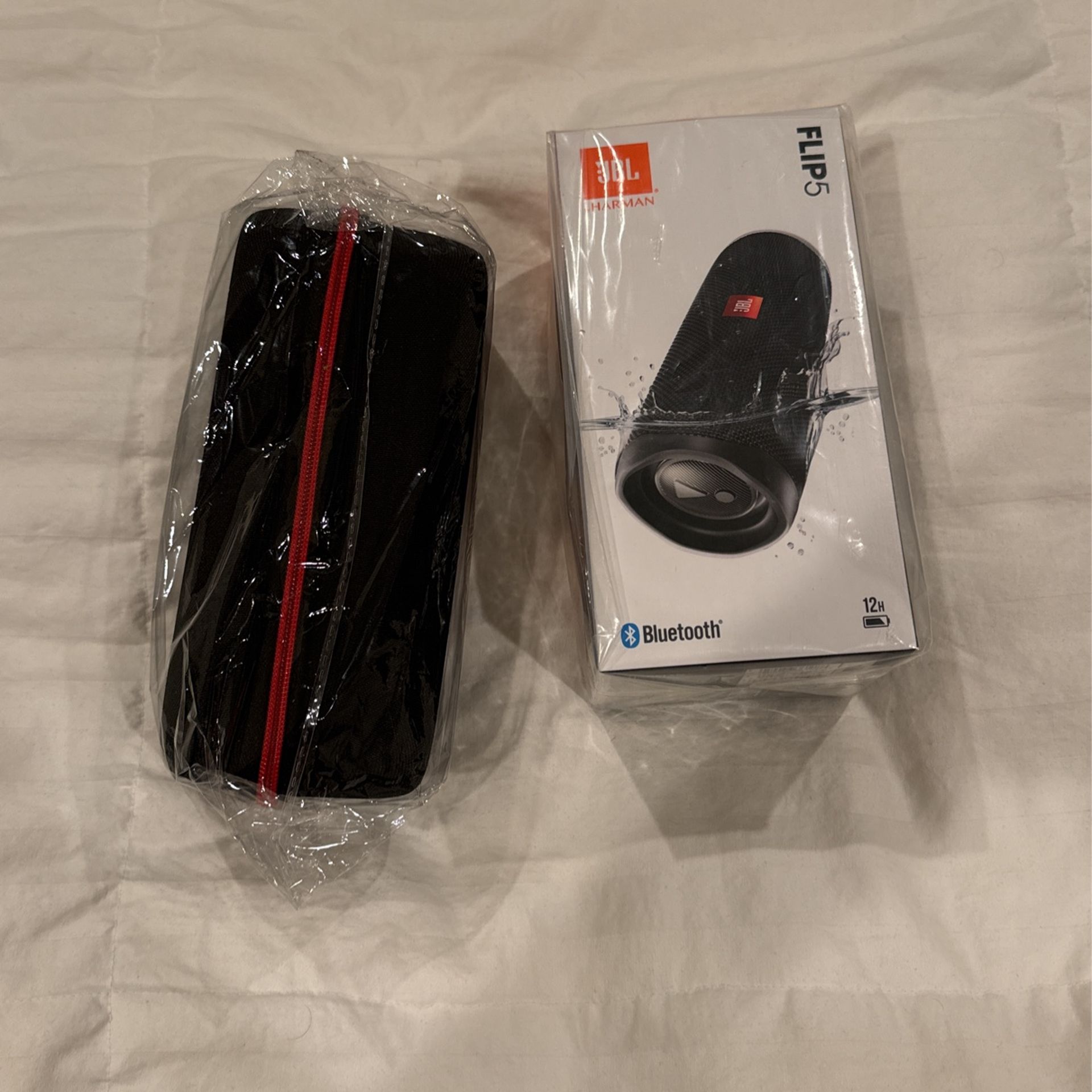 Brand new JBL Speaker + Case