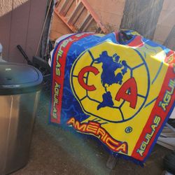 America Pancho Blanket 