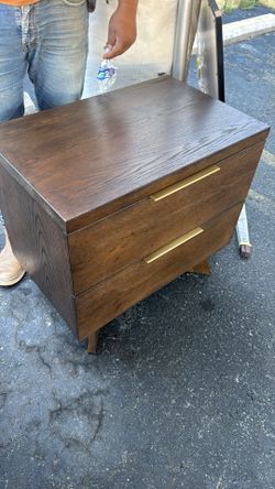 Night stand