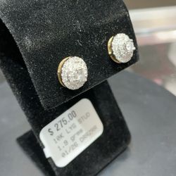 Diamond Stud Earrings 