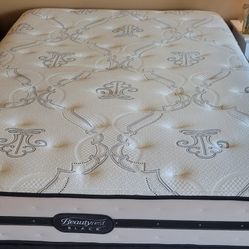 Brand NEW Simmons Beauty Rest Black Edition Luxury Firm Queen Mattress+Bed Frame Rack