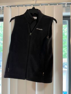 black Columbia fleece vest