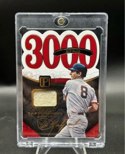 2016 Panini Pantheon 3,000 Hits Carl Yastrzemski Guilds Gold /49 Game Used Material
