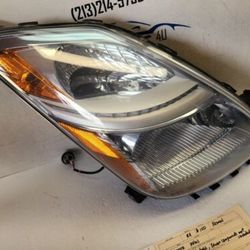 2006 - 2007 - 2008 - 2009 TOYOTA PRIUS RIGHT XENON HEADLIGHT OEM AX17748