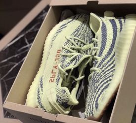 Adidas Yeezy boost 350 v2 frozen yellow 10.5