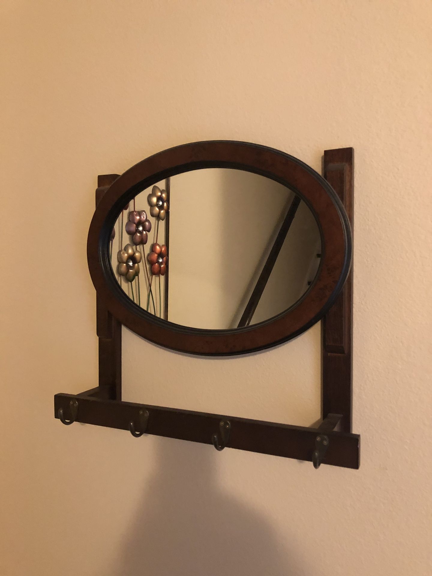 Wall mirror